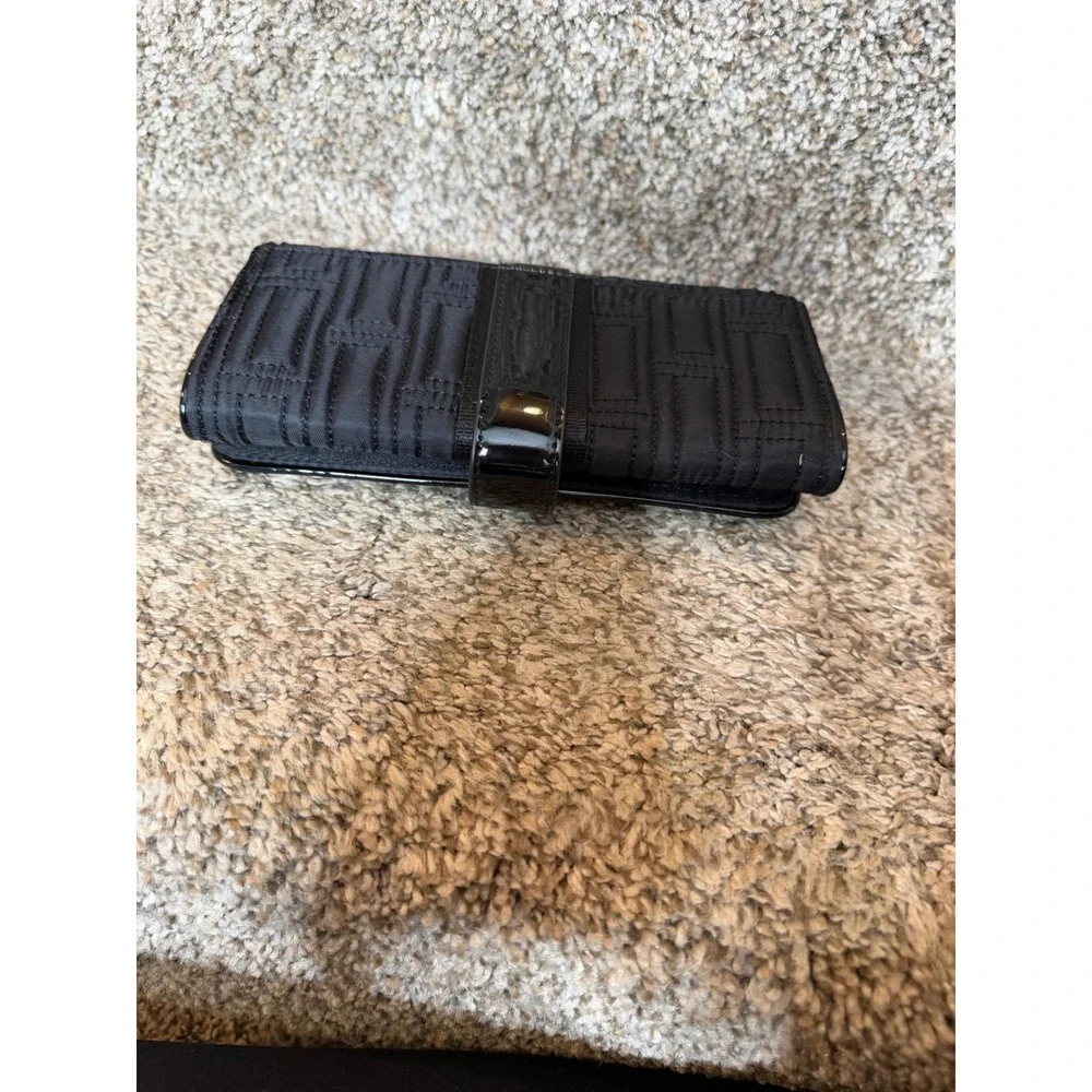 Vera Bradley NWOT black quilted nylon clutch wallet patent leather strap - Picture 3 of 10